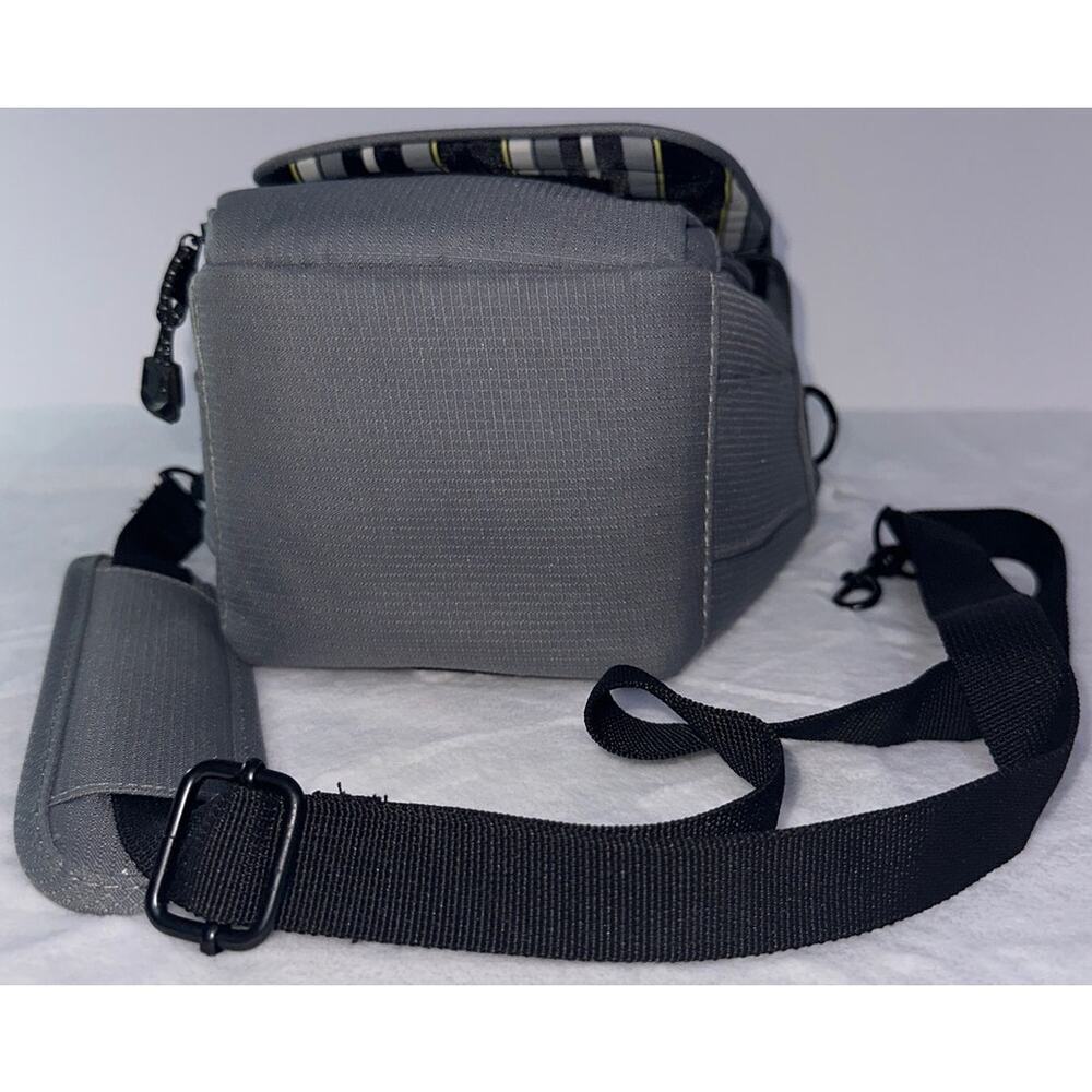 Eddie Bauer Gray and Black SLR Camera Bag New With Tags - Picture 9 of 11